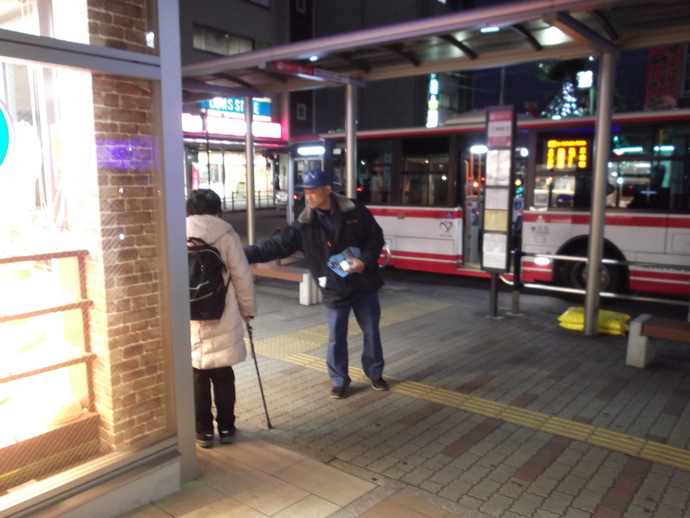 写真：江南駅でのPR活動の様子