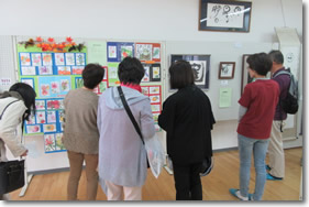 写真：展示・体験の様子2（令和元年度）