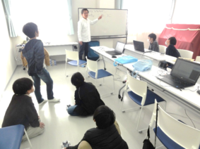 「子どもロボットプログラミング大作戦」講座の様子