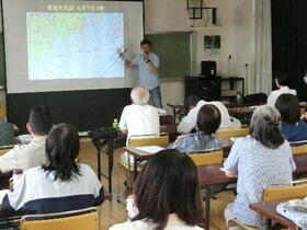 お天気玉手箱 講座の様子