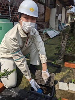 メーター取替の様子