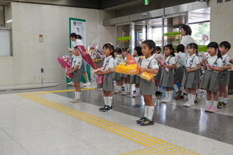 江南幼稚園の皆さんの写真