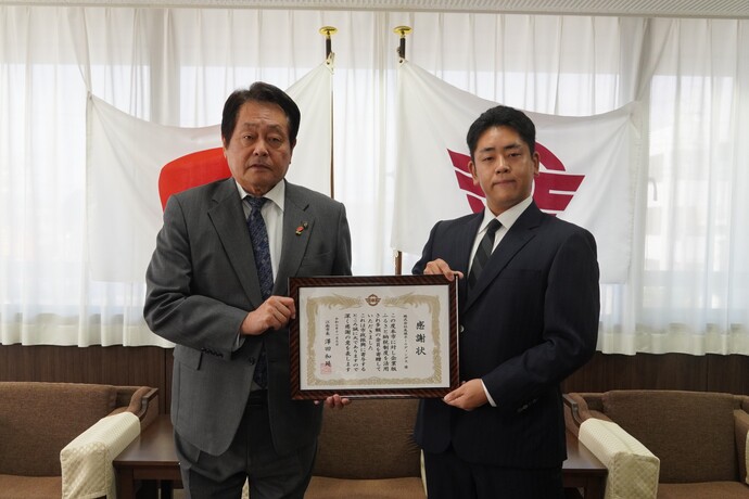 代表取締役野中様と澤田市長の写真